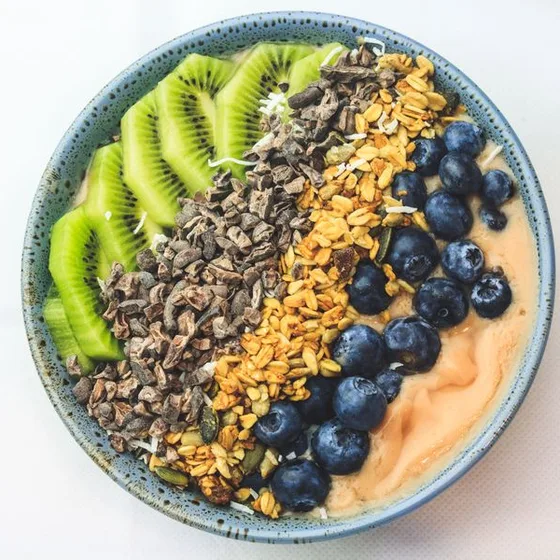 Bowl de açaí com frutas